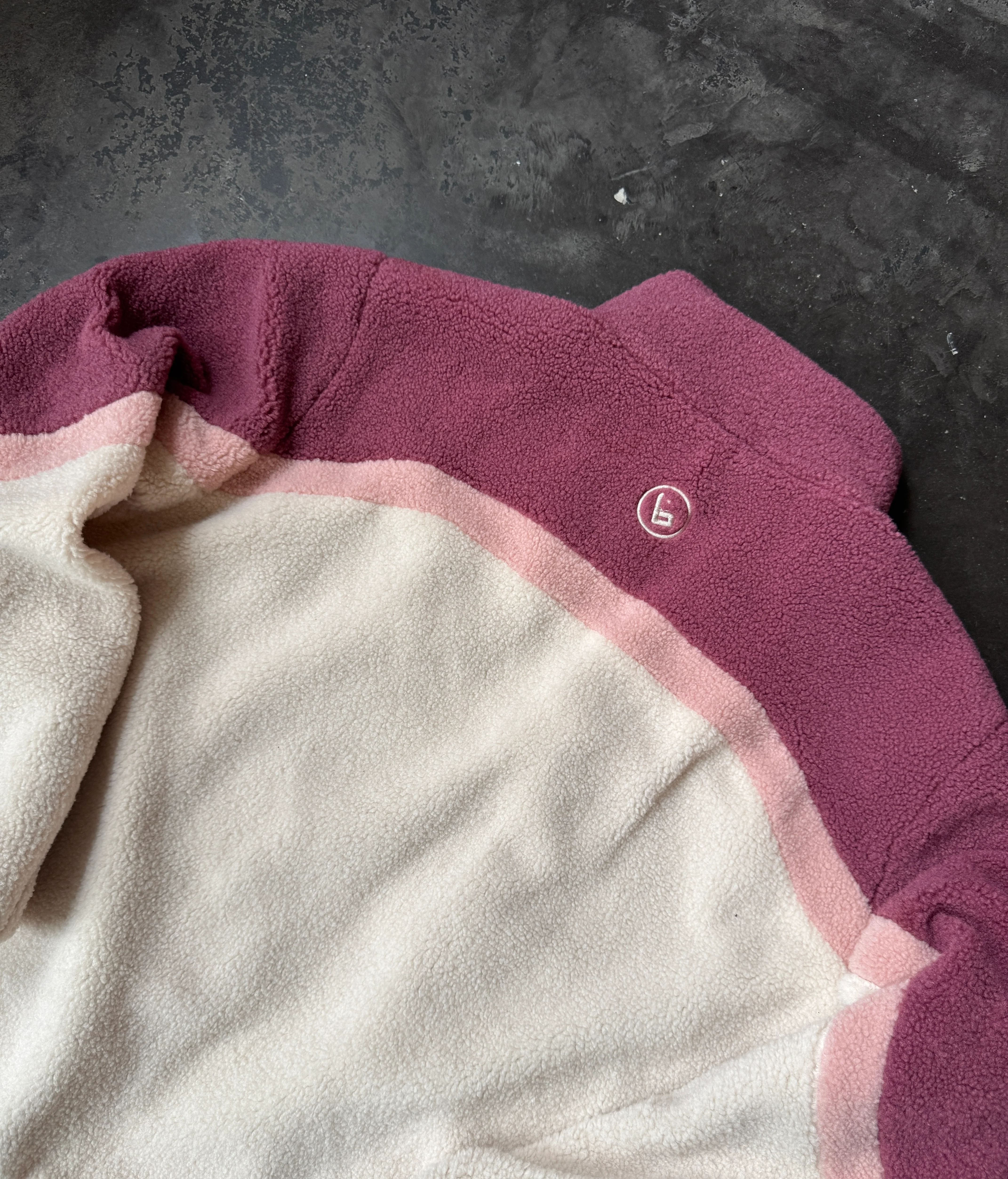 Reversible Buchan Fleece - Pink - Image 9